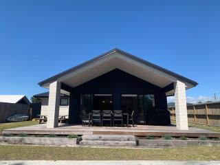 Fab Family Getaway - Waihi Beach Holiday Home - Waihi Beach - 8