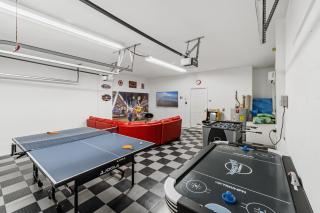 12 Min to Disney Heated Pool Family-Friendly BBQ Game Room & Sleeps 16 Guests - 9