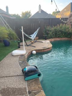 Luxurious 5-Bed home with heated Pool, Jacuzzi, Media Room, Grill and several living spaces! - Frisco - 1