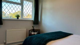 Maiden Lane, Crawley Spacious 3BR with Private Patio, great for long stays, contractors - Crawley - 8