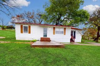 2BR 1BA Countryside Retreat Escape Near Melissa - McKinney - 3