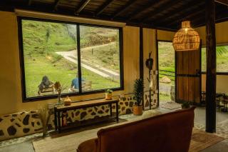 Peaceful rustic cabin steps from town - Jericó - 1