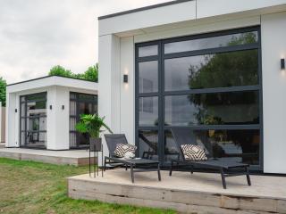 Luxury holiday home on the water - Maurik - 4