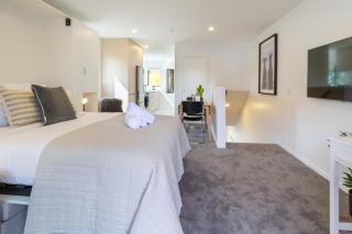 Charming Studio with desk space near South City Mall - Christchurch - 9