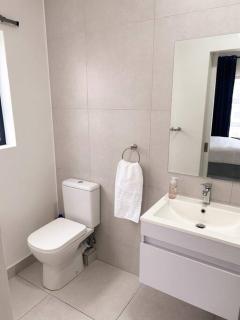 Brand New Beautiful 2 Bedroom, 2 Bathroom - Sandton - 8