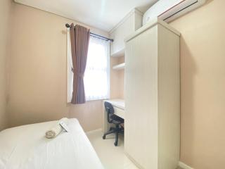 Cozy and Minimalist 2BR Apartment at Parahyangan Residence By Travelio - 5