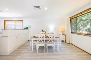139 Government Rd - Pet Friendly, Air Con, WiFi, Water views - Nelson Bay - 1