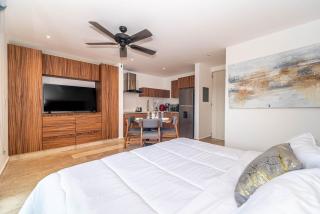 King Suite with Balcony, Gym, Rooftop Pool - Tulum - 4