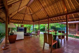 Mayaloka Villas Seminyak - Seminyak - 2