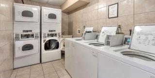 Single or Double Beach Studio Oceanfront Pool & Tiki - Daytona Beach Shores - 4