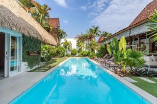 Villa Sukacita - Family Friendly 4BR Seminyak Eat Street 900m Walk To Beach - Seminyak - 4