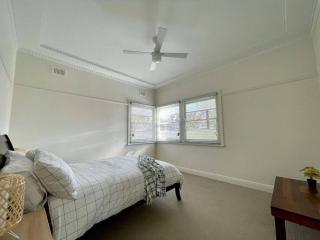 Serene Countryside Escape Spacious 3BR Retreat Near Wineries - East Maitland - 1