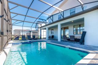 Last Minute Disney Getaway! Private Pool, Hot Tub & Games Room. Book Now! #43239 - Kissimmee - 0
