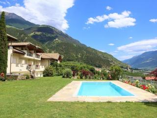 Apartment in Goldrain with Pool & Mountain Views - Latsch - 2