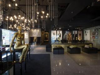 The Hulo Hotel & Gallery - 6