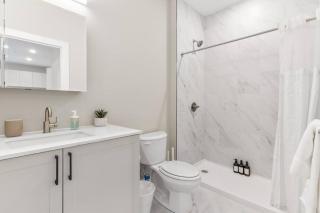 Modern 1-BD - Pier Views - Near Old City - Philadelphia - 4