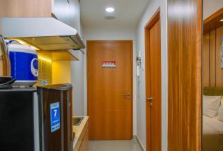 Nice and Cozy Studio at 15th Floor Evenciio Margonda Apartment By Travelio - 2