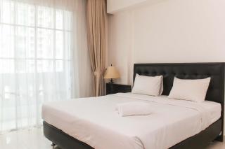 Fully Furnished with Cozy Design 2BR The Bellezza Apartment By Travelio - Jakarta - 9