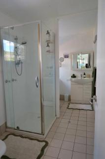 Twin Fins 2 Rental Units Entire Property Sleeps 8 - 9