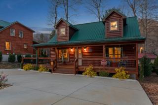 The Snow Owl Cabin - Maggie Valley - 9