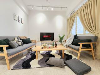 Petaling Jaya SS17 Landed Home 5 Bedrooms for up to 18pax, Eastin Hotel, Jaya One, University Malaya,TTDI, Phileo Damansara - 8