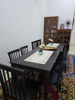 NEEK TOMS HOMESTAY MELAKA Near UITM Lendu - MRSM ALOR GAJAH- ENTER EXIT VIA LEBUH AMJ- SELF CHECK-IN - 1