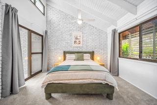 Pumicestone Beach House - 200m to the passage - Pelican Waters - 5