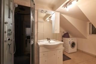 Schönbrunn Palace Loft Apartment with Free Parking 24H Check-in - Vienne - 1