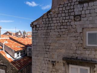 Apartments Urbis - Premium Studio Apartment with City View Lijevi - 0