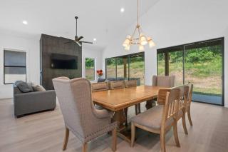 Modern Retreat 10 min-Oaklawn BBQ grill Pavillion Kids playground - Hot Springs - 4