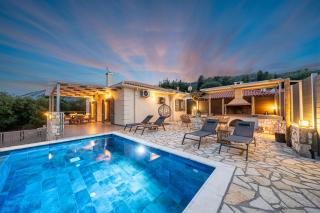 Villa Aggeliki - F&A Golden Stone Villas - Loukáta - 8