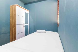 Comfort and Simple 2BR at Pakubuwono Terrace Apartment By Travelio - Yakarta - 4