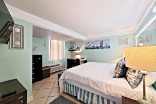 Pirates Cove Condo Unit #715 - Daytona Beach Shores - 4