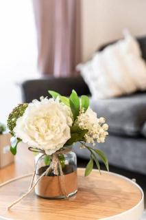 2B1B w Parking, Pool, Gym, Sauna in South Brisbane - 9