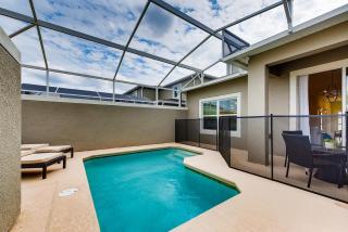 Last Minute Disney Getaway! Private Pool, Hot Tub & Games Room. Book Now! #43329 - Kissimmee - 0