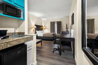 Quality Inn & Suites Lafayette - 2