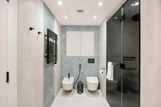Ferrari Inspired Modern 3BHK with maids room and Full Sea View - 5