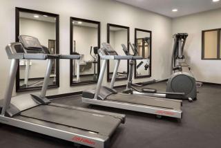 Country Inn & Suites by Radisson, Indianola, IA - Indianola - 4