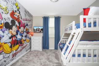 Last Minute Disney Getaway! Private Pool, Hot Tub & Games Room. Book Now! #43355 - Kissimmee - 0