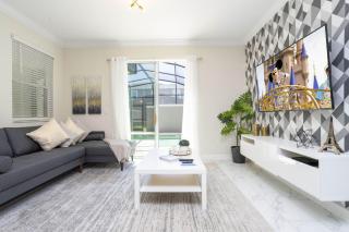 Last Minute Disney Getaway! Private Pool, Hot Tub & Games Room. Book Now! #38174 - Kissimmee - 4