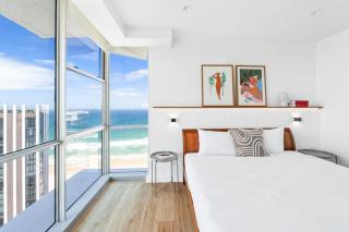 The Paradise Suite - 250m to Surfers Beach - Gold Coast - 8