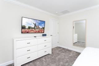 Last Minute Disney Getaway! Private Pool, Hot Tub & Games Room. Book Now! #40229 - Kissimmee - 1