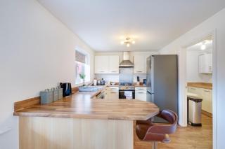 Cherry Banks 5 Bedroom and 3 Bathroom House - Bristol - 3