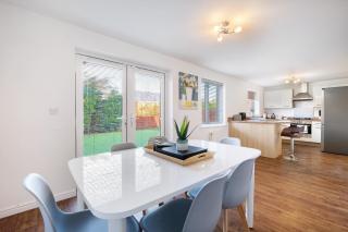 Cherry Banks 5 Bedroom and 3 Bathroom House - Bristol - 2