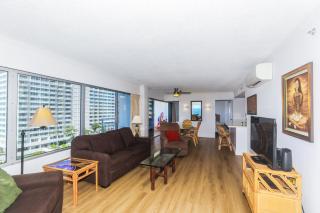 Ilikai Tower 943 Condo - Walk to the Beach, Shops & Restaurants! - 5