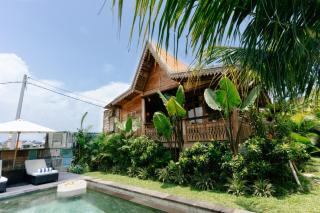 Serene Wooden House - 1BR Villa Close to Beach - Munggu - 3