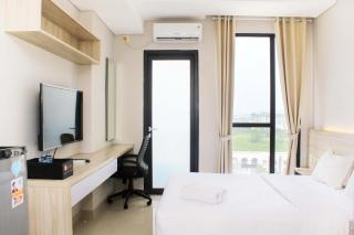 Comfortable Studio at Monroe Tower Apartment By Travelio - Bekasi - 6