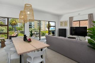 Sea Point Bliss - Access to Beach & Saunders Pool - Cape Town - 3