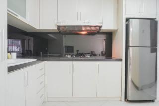Comfy and Elegant 2BR at Sudirman Tower Condominium Apartment By Travelio - 5
