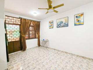 Lovina 4BR house nearby Grand Batam Mall A6-6 - 6